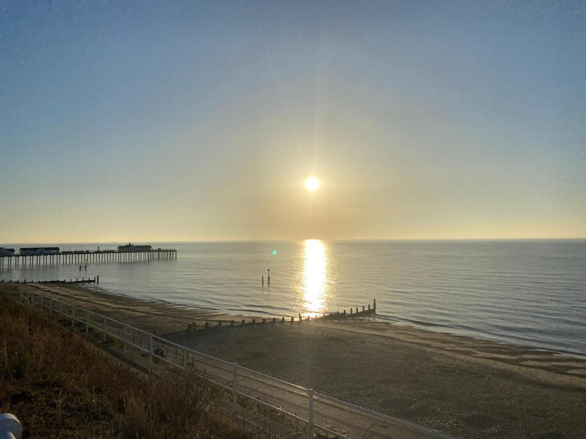 Northcliffe, Southwold Seafront Sleeps 14 Villa Eksteriør billede